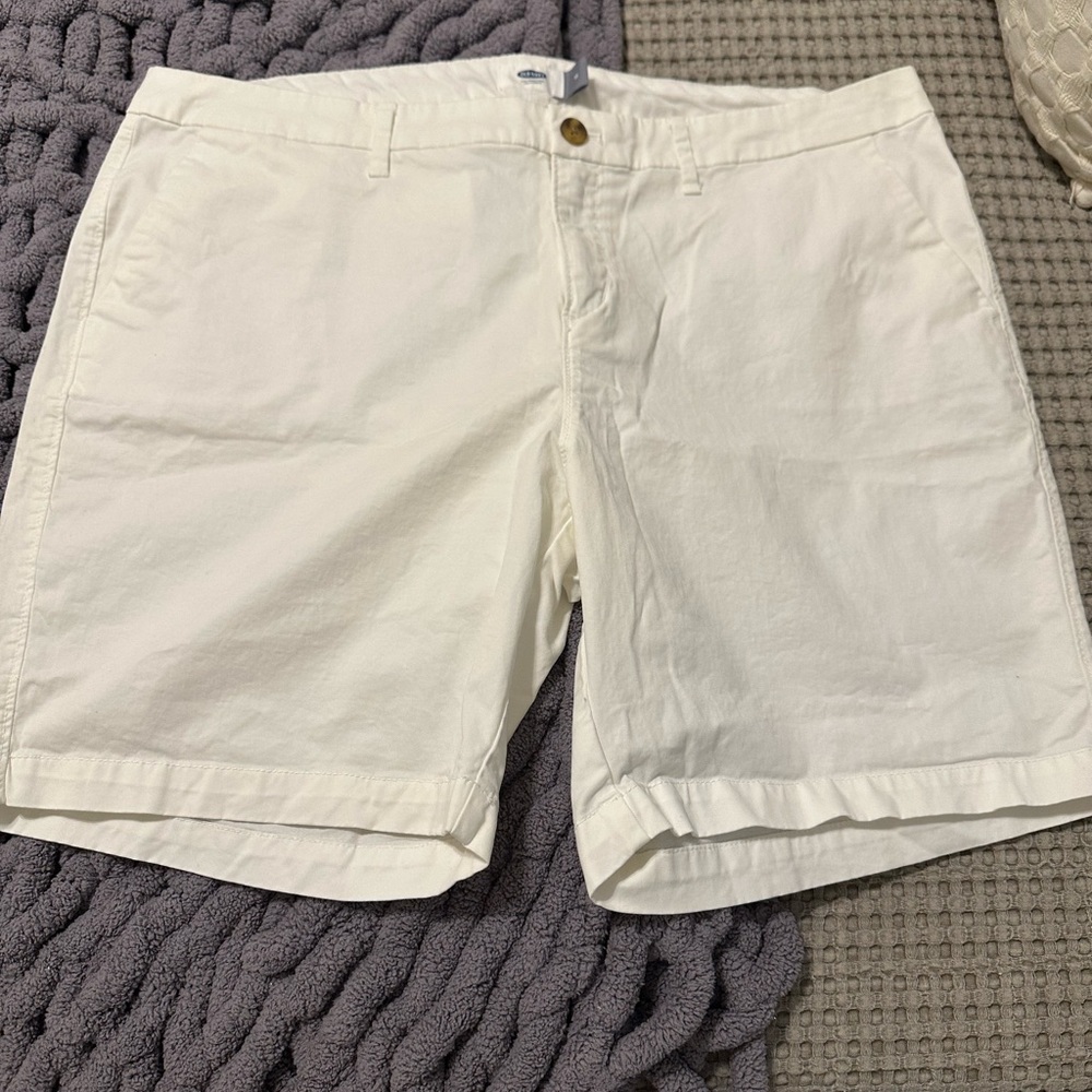Old Navy Classic White Shorts